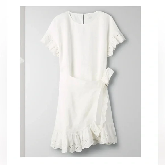 Aritzia Wilfred Ninette Wrap Linen Dress - Picture 10 of 10